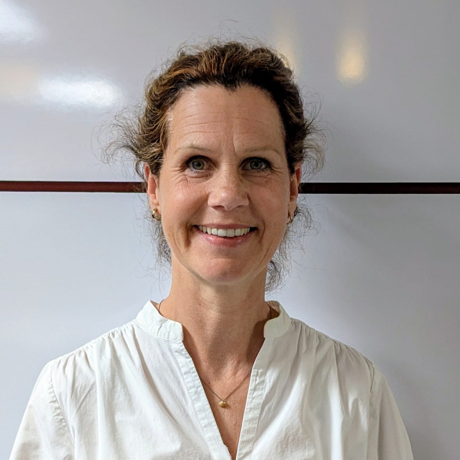 Dr. Kirstin Buhl